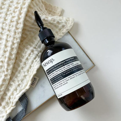 Aesop Resurrection Aromatique Hydrating Hand Wash - Gentle Non-Drying Hand Soap with Mandarin Rind, Rosemary, & Lavender